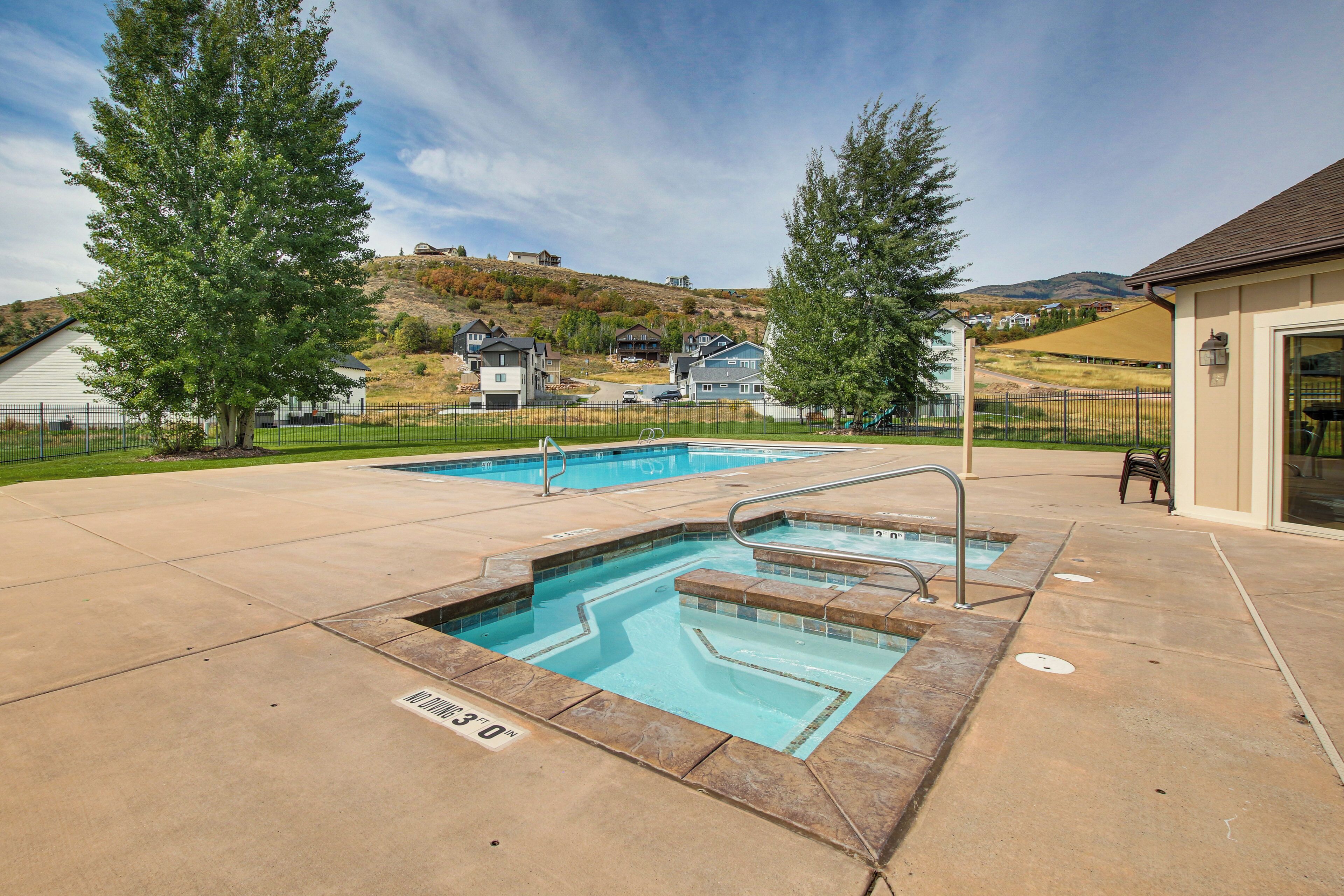 泳池