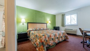 Economy Single Room, 1 King Bed | Individually furnished, desk, laptop workspace, free WiFi - THE INN- PITTSBURGH (Pittsburgh)