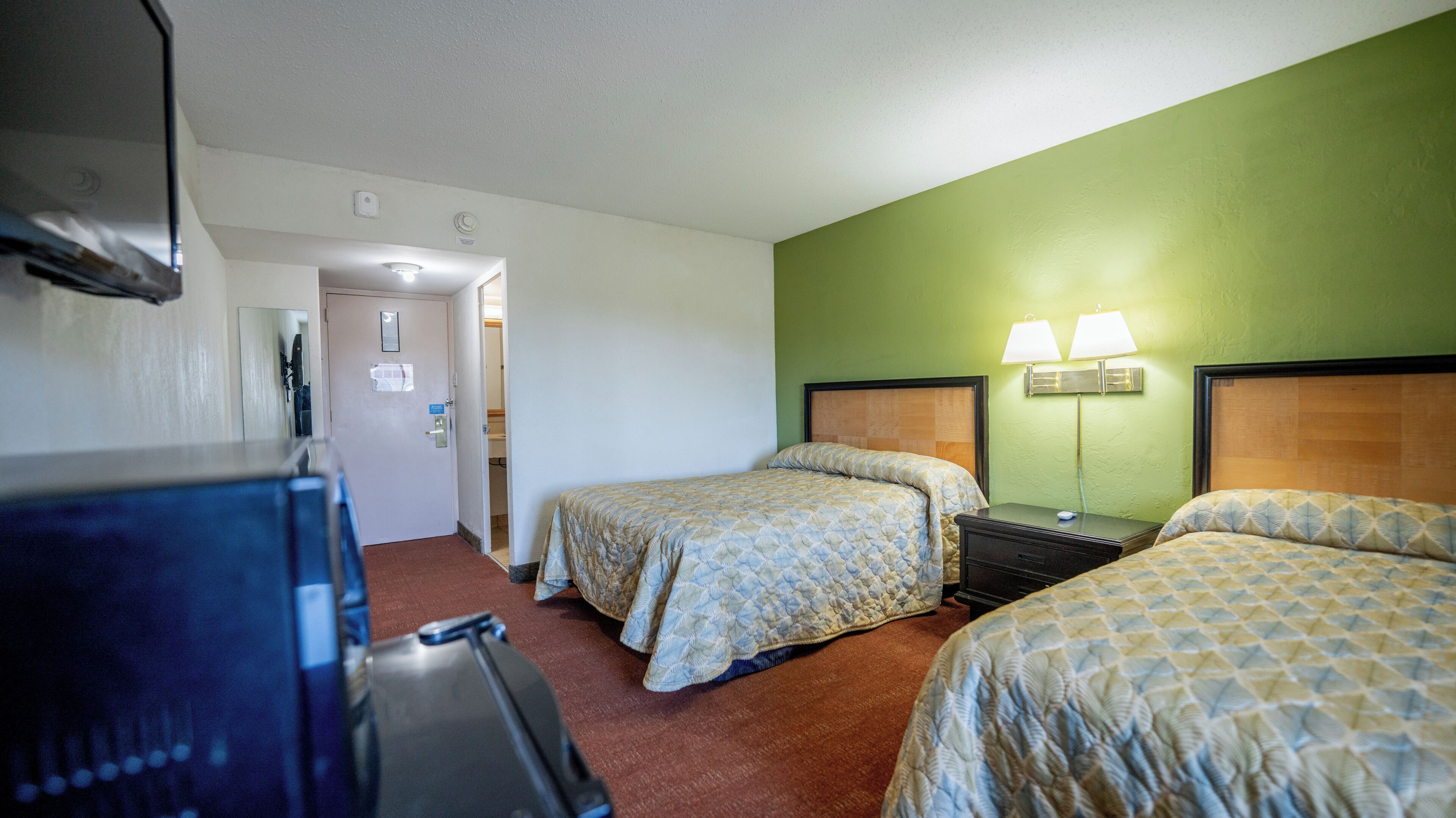 Classic Double Room | Individually furnished, desk, laptop workspace, free WiFi