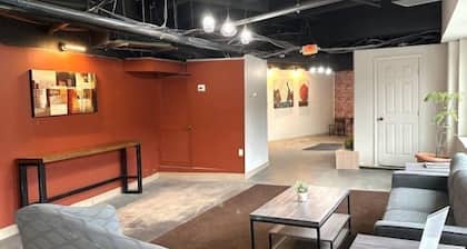 THE INN- PITTSBURGH