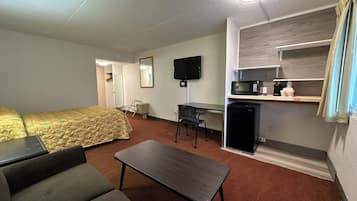 Superior Room, 1 King Bed | Individually furnished, desk, laptop workspace, free WiFi