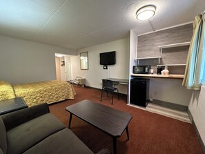 Superior kamer, 1 kingsize bed | Individueel gemeubileerd, een bureau, een laptopwerkplek, gratis wifi