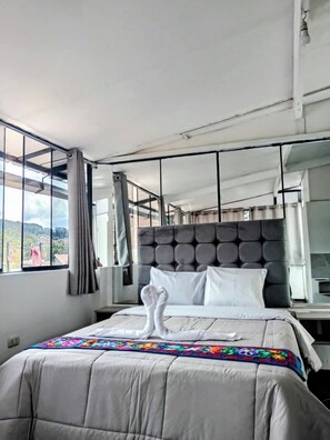 Standard Double Room, Mountain View | Desk, free WiFi - HOSTAL LA RASA (Cusco)