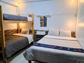 Basic Quadruple Room | Desk, free WiFi - HOSTAL LA RASA (Cusco)