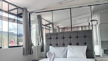 Standard Double Room, Mountain View | Desk, free WiFi