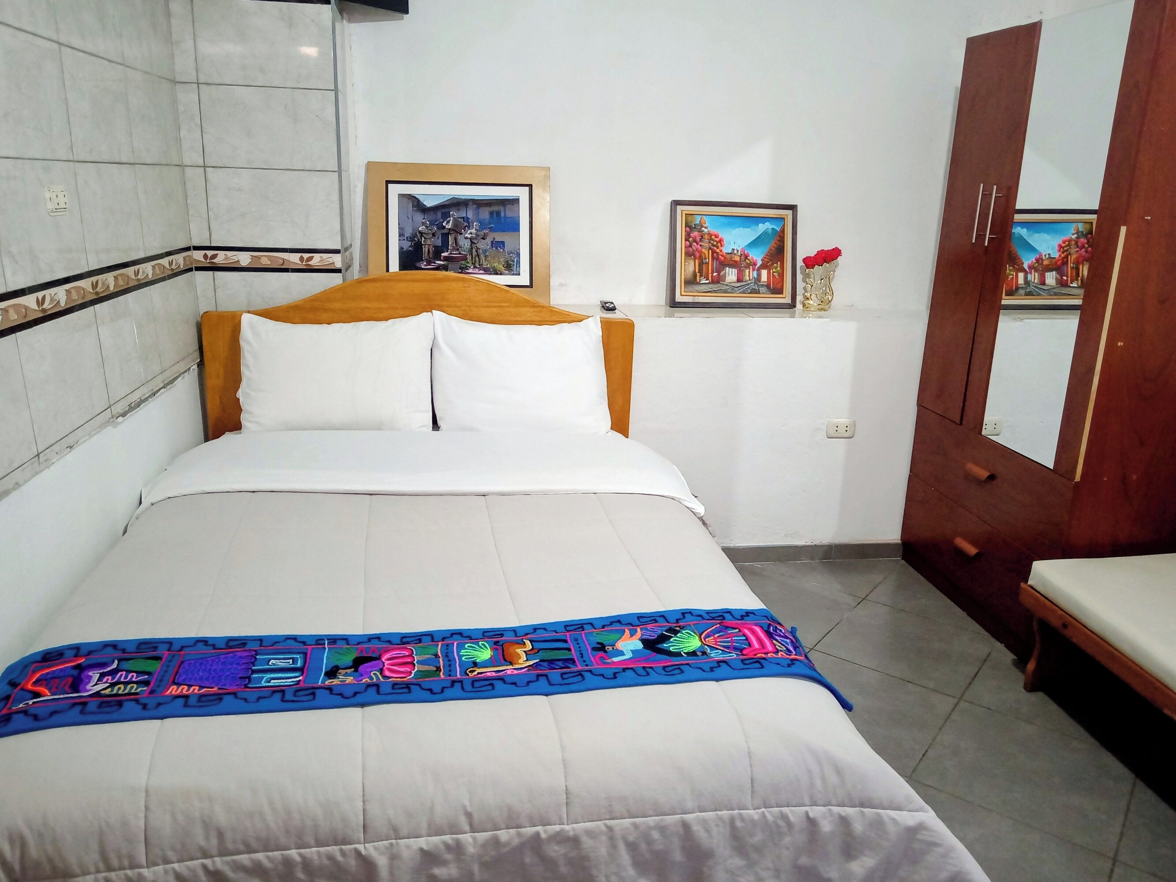 Superior Single Room | Desk, free WiFi