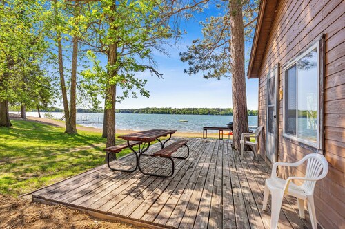 Timberlane Resort Cabin #9 | 2 Bed, 1 Bath