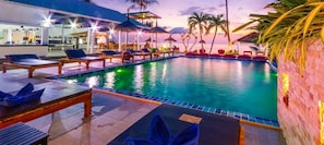 Chalé | Piscina | Piscina interna