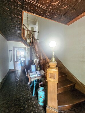 Interior - The Smith House Retreat w/HotTub, Bikes, Game/Movie Room, 10mins to Frankenmuth (Vassar)