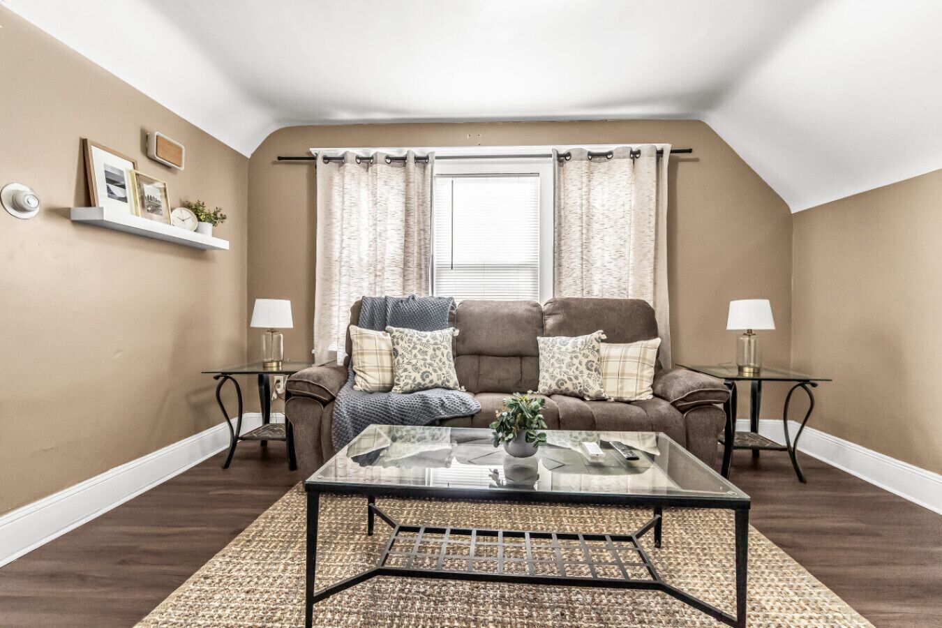 Charming apaertment near Yale Hosp/Bridgeport