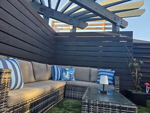 Terrace/patio - Full home in Lake Country BC, 5 min east of Kelowna Airport ,Okanagan Paradise (Kelowna)