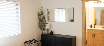 NEW Mountain Modern Cabin (Unit 4)