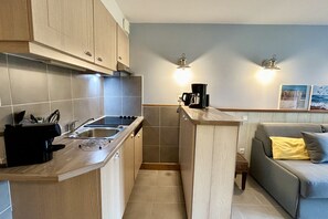 Private kitchen - Appartement Belle Dune 1 Chambre (Fort-Mahon-Plage)