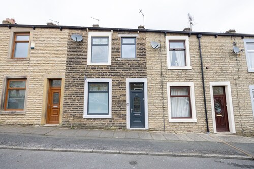 Cozy 4 bed terraced house in Great Harwood