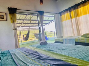 5 dormitorios, tabla de planchar con plancha, wifi y ropa de cama