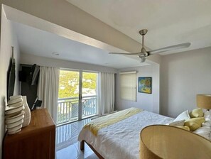2 bedrooms, iron/ironing board, WiFi - Faith View Villa
 (West End)