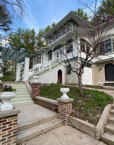 Lakeview Master Bdrm w/ Porch at Hillside B&B Guests rave: Delicious Breakfast