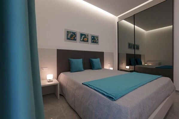 1 slaapkamer, een strijkplank/strijkijzer, gratis wifi, beddengoed