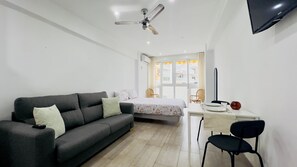 Bügeleisen/Bügelbrett, WLAN, Bettwäsche