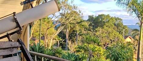 Ameublement personnalisé, bureau, Wi-Fi gratuit