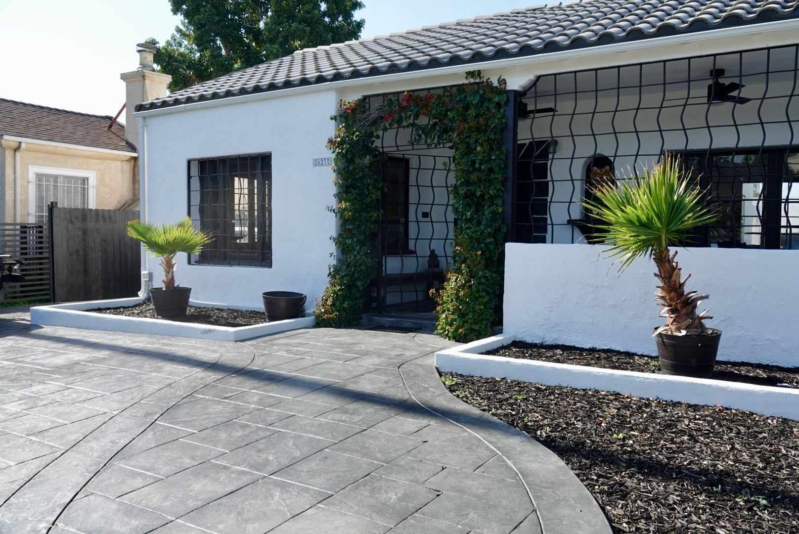 Mid-City Spanish Stylish - Your LA Oasis