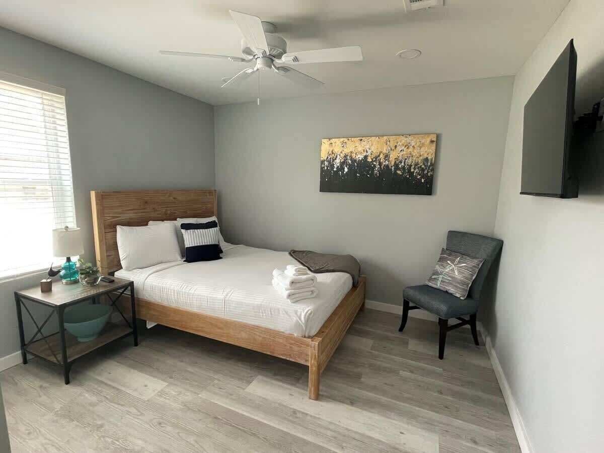Rumah, 2 Tempat Tidur Queen, dapur, pemandangan kebun (Howard - Sekul) | 2 kamar tidur dan didekorasi berbeda-beda