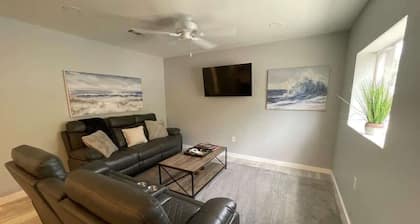 Charming 2 Bedroom, 1 Bath Duplex Just Blocks From the Beautiful Beachfront