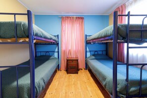 Premium bedding, free WiFi
