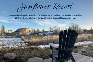 Property grounds - Sunflower Resort Daisy Cabin is in the ultra-quiet Winthrop South community, with a 5 minute walk to downtown on the pedestrian trail. (Winthrop)