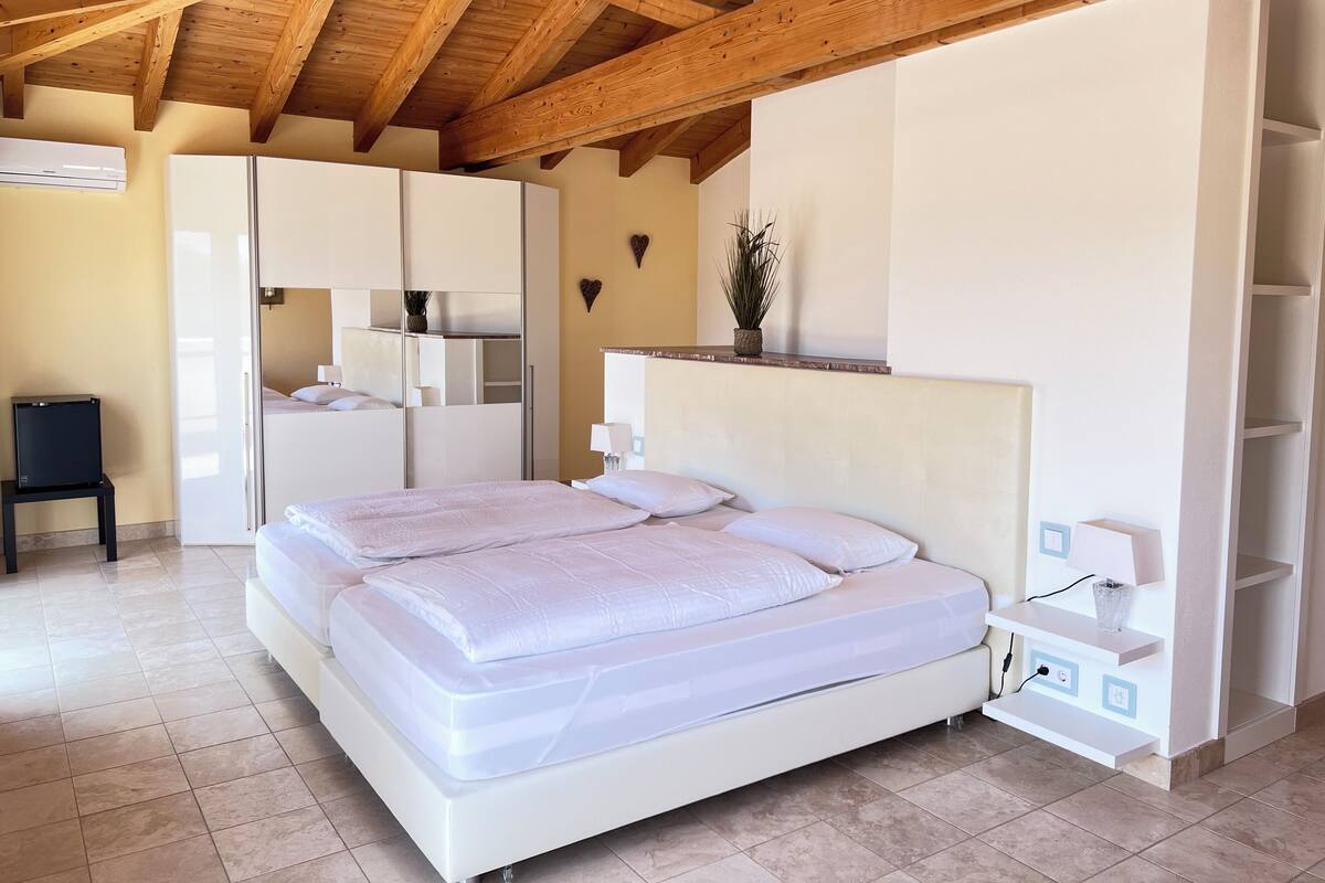 Penthouse, Resort View | Minibar, free WiFi