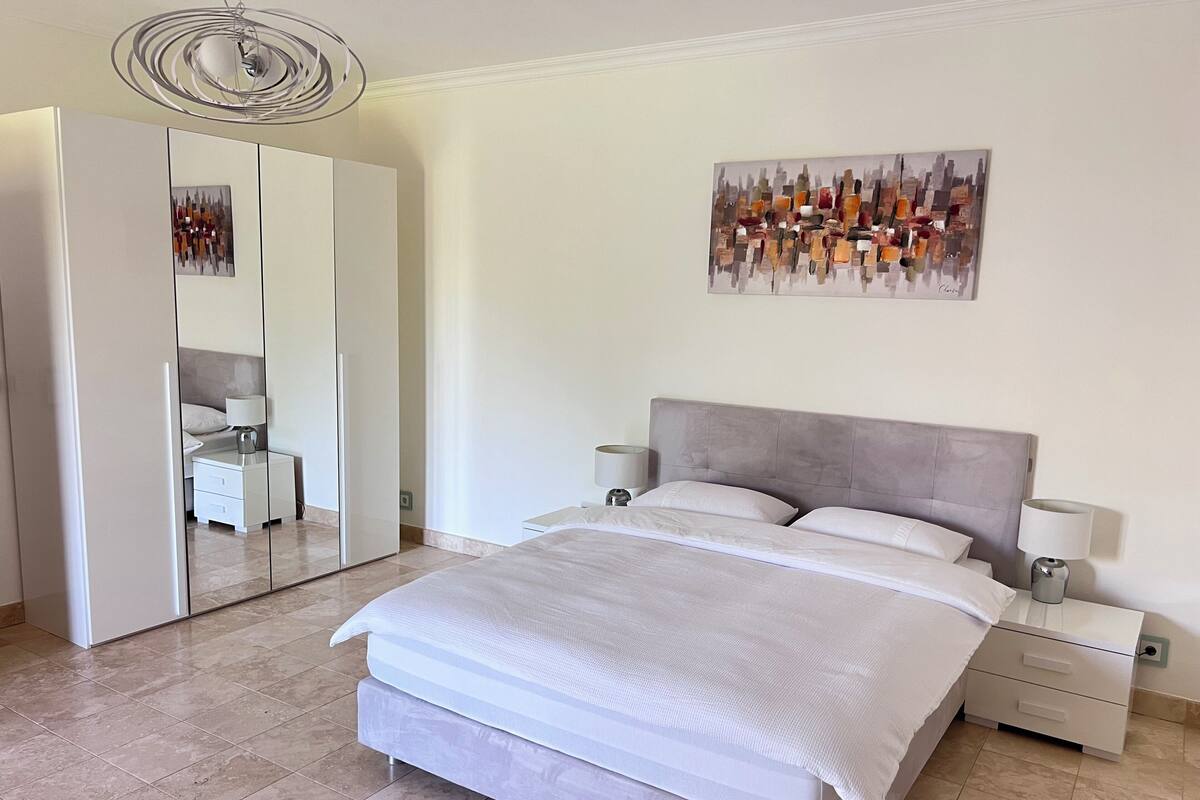 Double Room, Garden View | Minibar, free WiFi