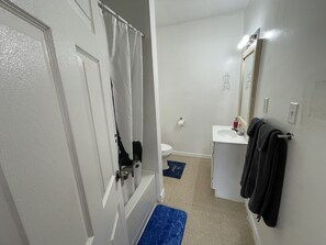 Towels, soap, shampoo, toilet paper
