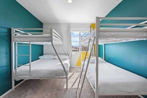 5 dormitorios, tabla de planchar con plancha, wifi y ropa de cama