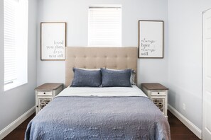 3 chambres, fer et planche à repasser, Wi-Fi gratuit, draps fournis