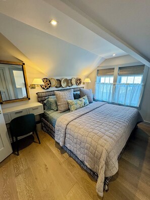 3 chambres, fer et planche à repasser, Wi-Fi, draps fournis
