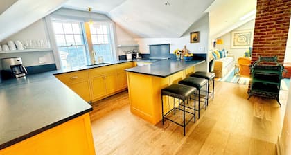 Cisco Surf Penthouse: Lux 3 Bed 3 Bath, Brand New Construction, right in town!