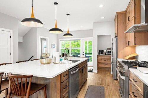 RiverWest Alpine - Hot Tub - Sauna - Dogs -25% off Ski Tickets