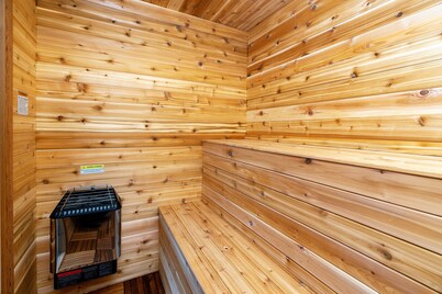 RiverWest Up North Oasis-Base Spirit Mtn-Sauna-Trails-Dog Friendly-20% off Bike Rentals