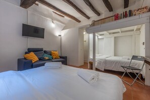 1 camera, ferro/asse da stiro, Wi-Fi, lenzuola