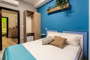 1 slaapkamer, een strijkplank/strijkijzer, wifi, beddengoed