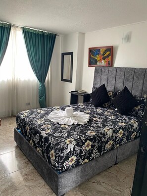 Superior Double Room | Free WiFi - hotel el duque internacional (Bogotá)