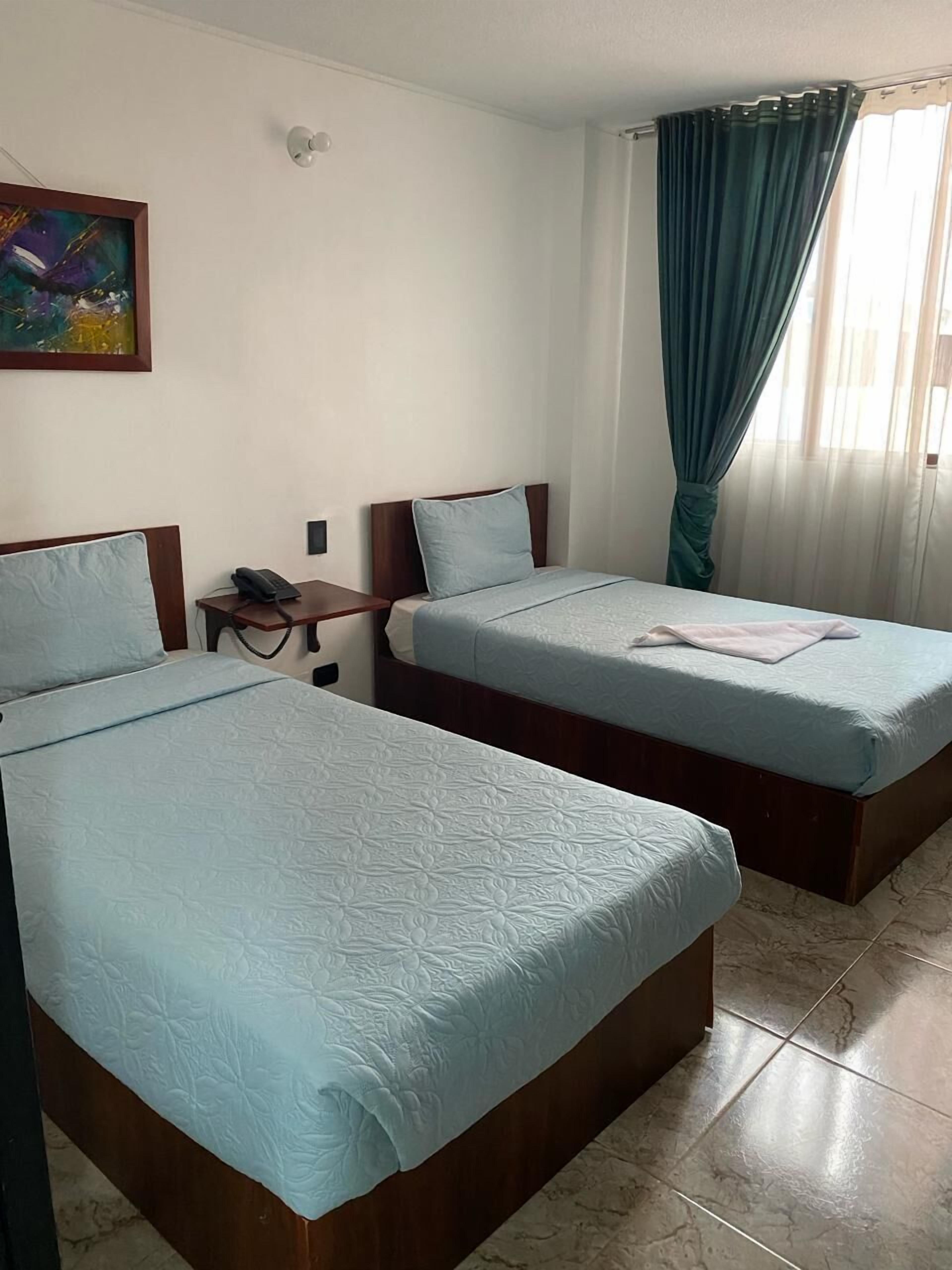Photo - hotel el duque internacional