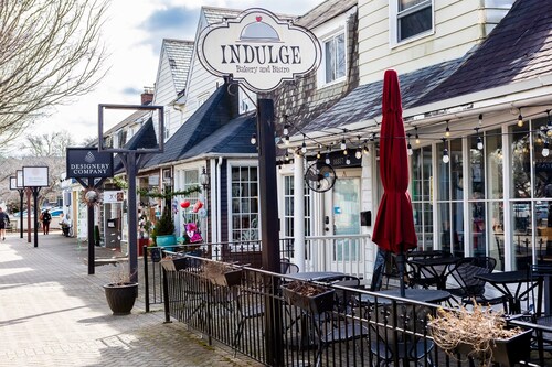 Stunning Cottage in Historic Village