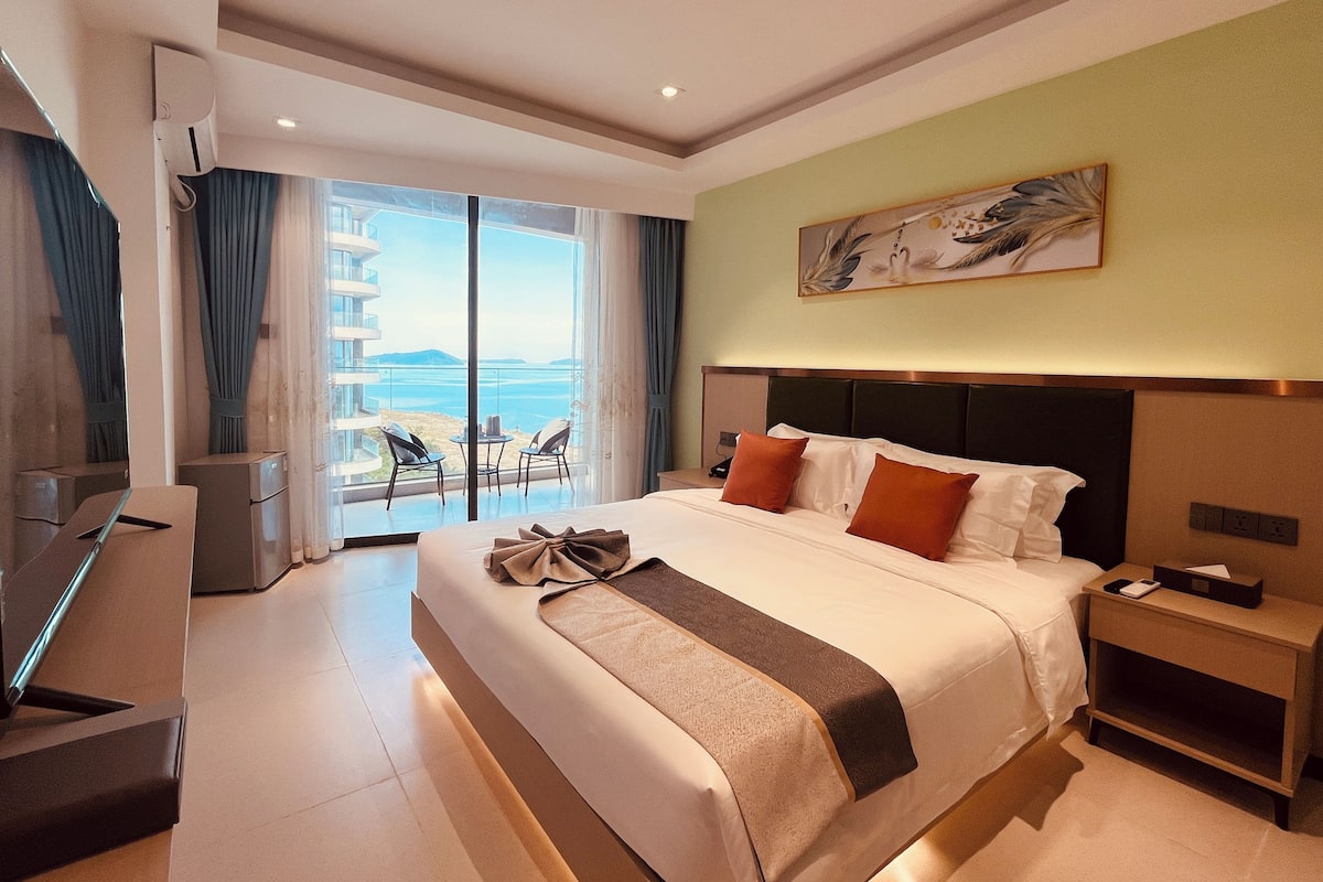 Kamar Double Superior | Seprai katun Mesir, seprai premium, dan bantalan ekstra lembut
