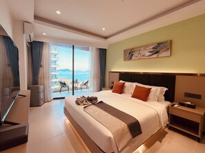 Superior Double Room | Egyptian cotton sheets, premium bedding, pillowtop beds, desk -  HC HOTEL (Sihanoukville)