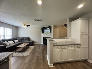 TV, fireplace