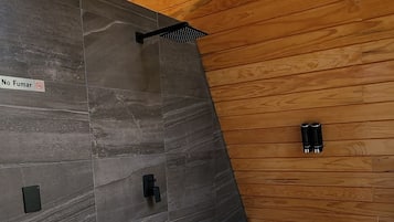 Cabaña de diseñador | Baño