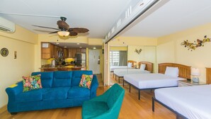 Unclassified image, 5 of 11, button - Nicely Appointed One Bedroom! City Lights and Mountain Views! (Honolulu)