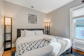 2 chambres, bureau, Wi-Fi gratuit, draps fournis