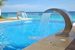 Pool - New Studio at the beach, side ocean view (Cancún)